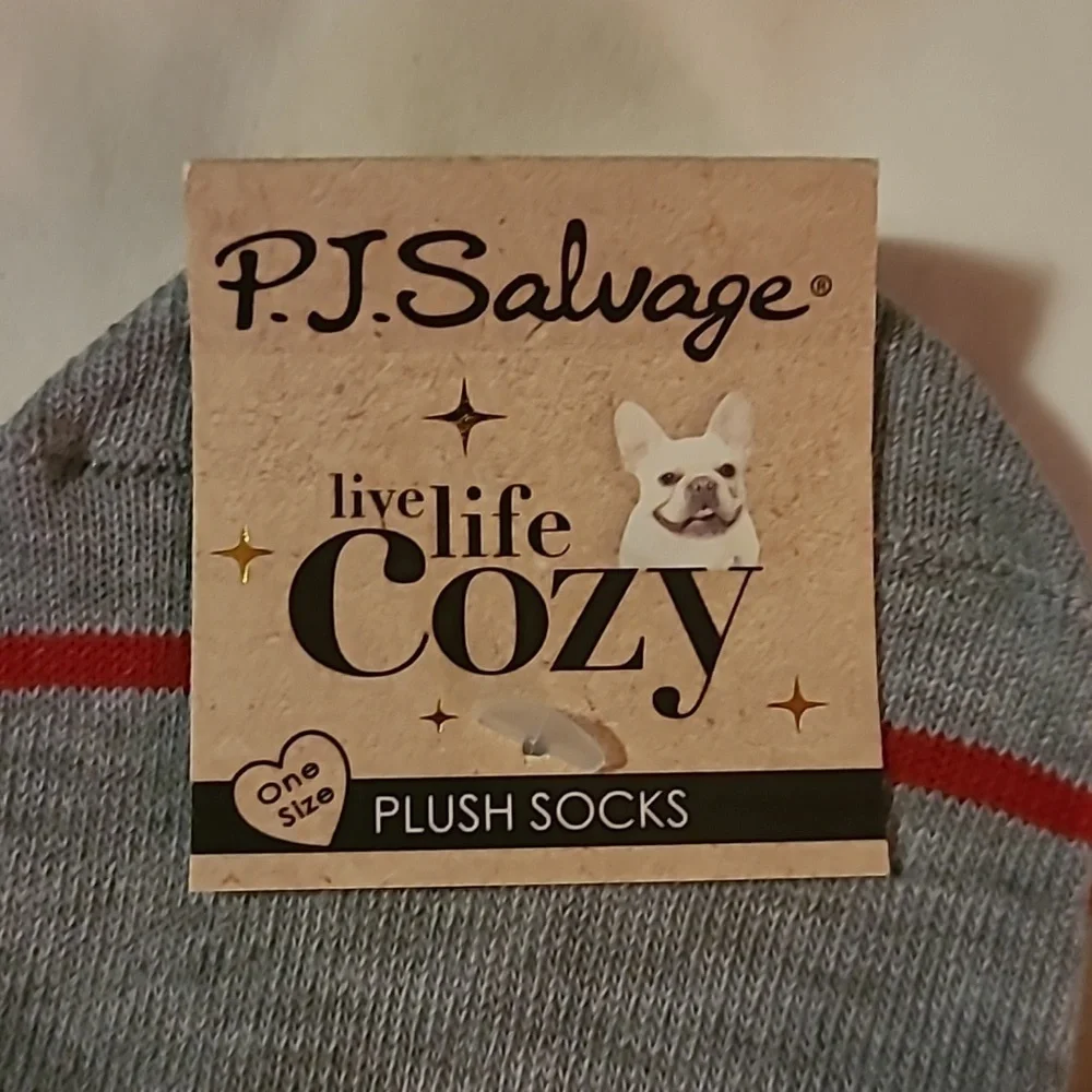 NWT* PJ Salvage* Plush Socks* Holiday Theme* 2 pr* 1 Gray/ 1 Black